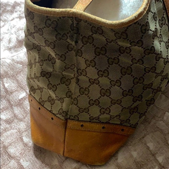Authentic Gucci Tote Carey on bag - Picture 5 of 12